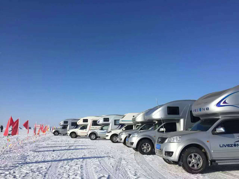 冬季玩雪，開房車這個必須要有