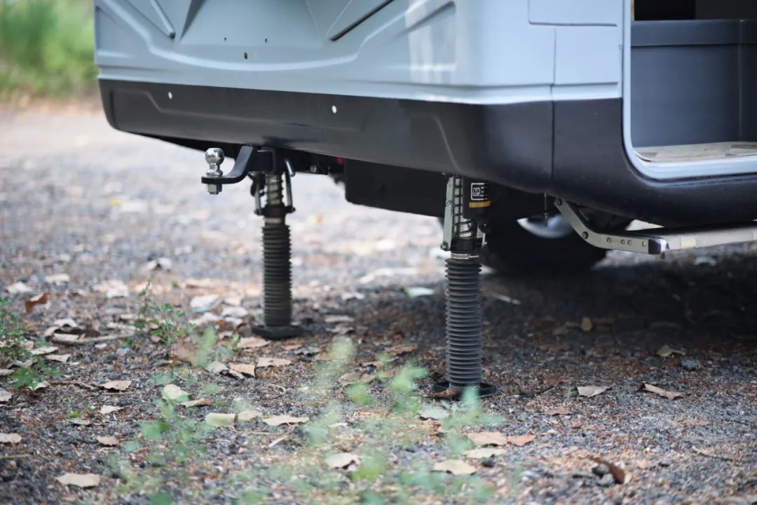 TOD智能四驅(qū) 全車越野套件，這是不是你理想的C型越野房車？